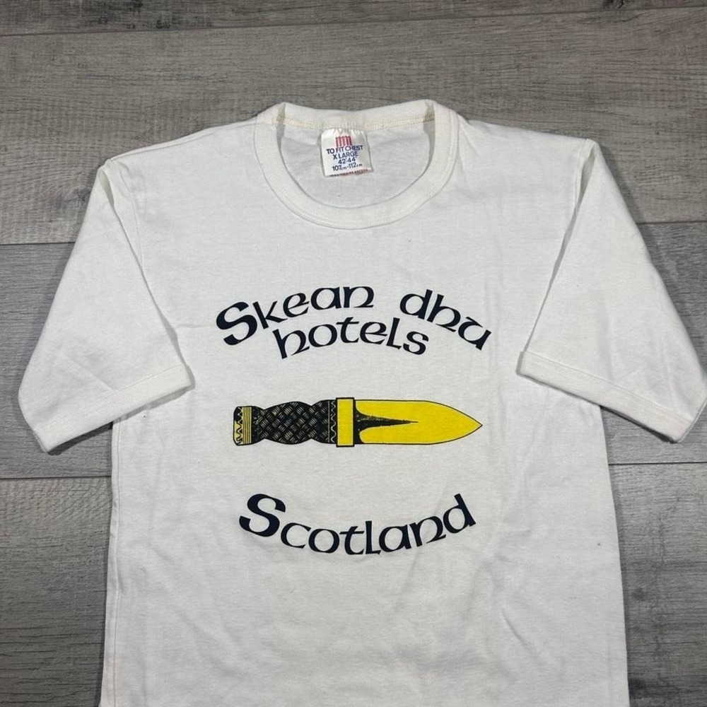 70s 80s SKEAN DHU hotel Scotland graphic T-shirt, size 70s XL